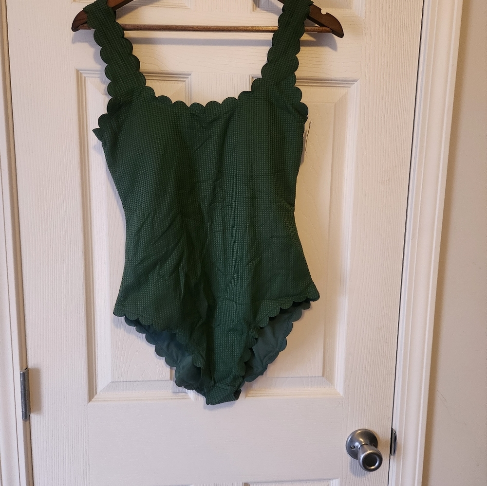 Aerie Women’s  Lg Swim One Piece Swimsuit Full Coverage Padded